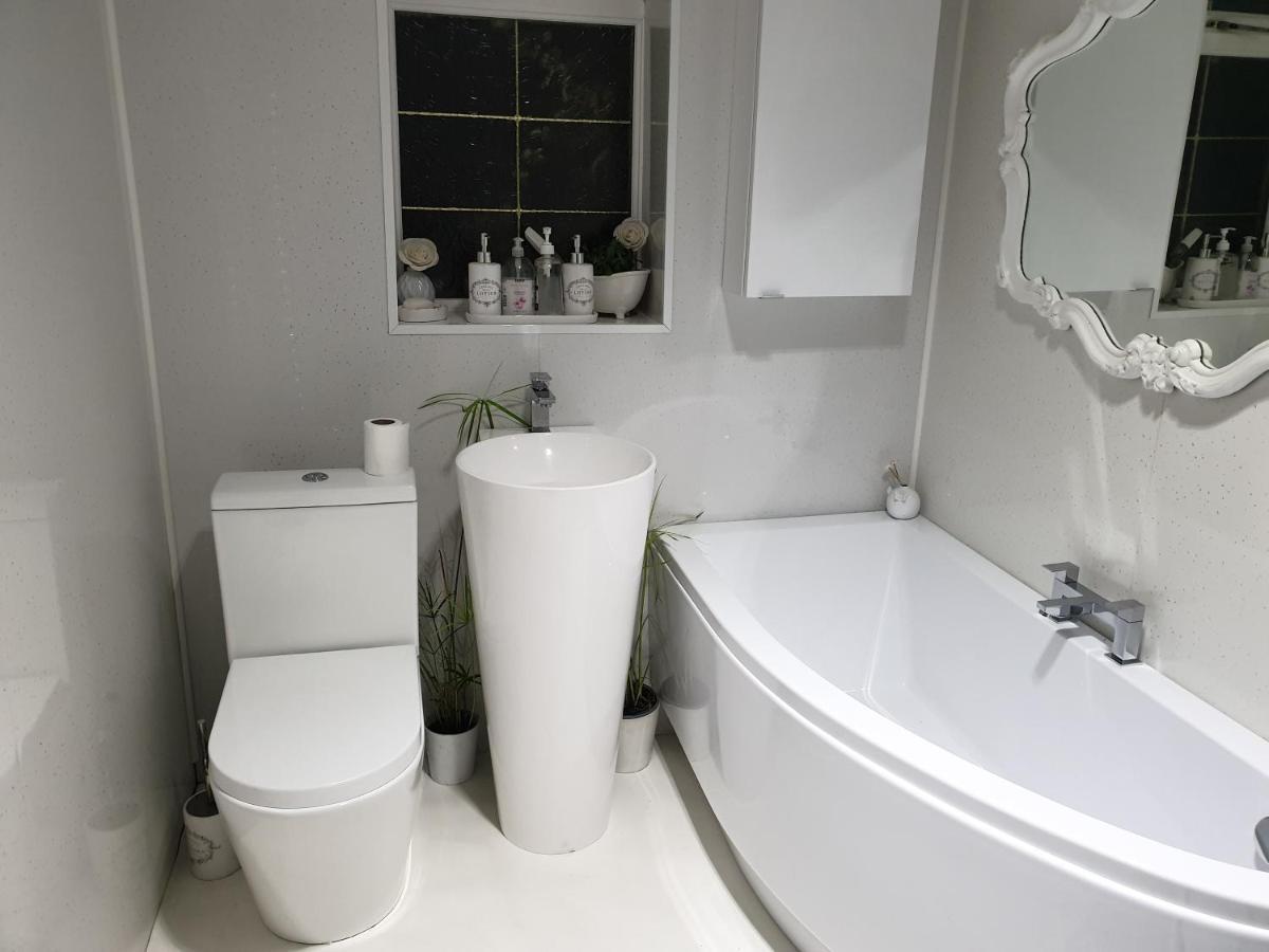 Tropical Garden Oasis Rooms Birmingham Esterno foto